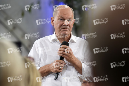 Kanzlergespräch mit Bürgern in Berlin