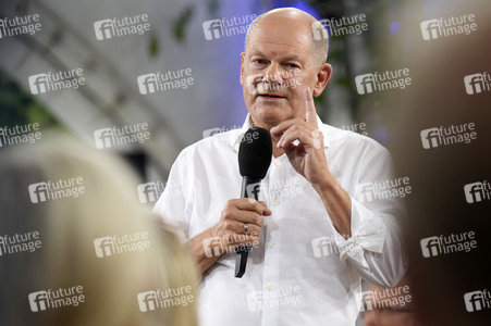 Kanzlergespräch mit Bürgern in Berlin