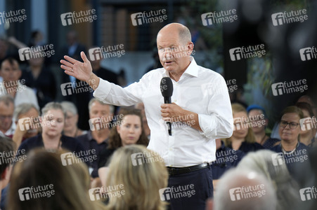 Kanzlergespräch mit Bürgern in Berlin