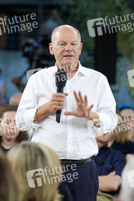 Kanzlergespräch mit Bürgern in Berlin