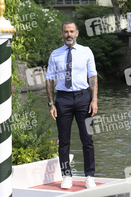 Ankunft von Katia Pedrotti und Ascanio Pacelli am Hotel Excelsior, Internationale Filmfestspiele von Venedig 2024