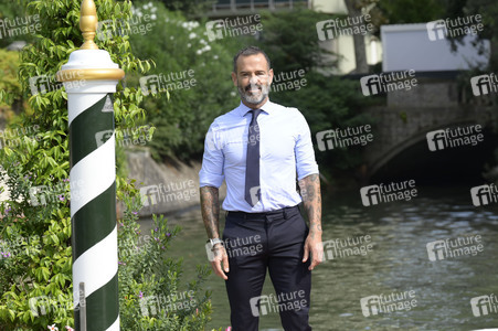 Ankunft von Katia Pedrotti und Ascanio Pacelli am Hotel Excelsior, Internationale Filmfestspiele von Venedig 2024