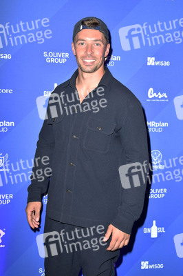 Charity Promi Swim Event 2024 in Berlin