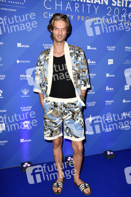Charity Promi Swim Event 2024 in Berlin