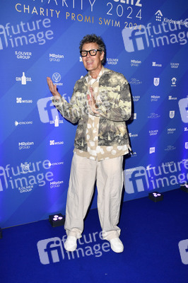 Charity Promi Swim Event 2024 in Berlin