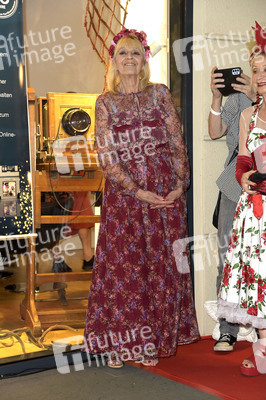 Get Together '55 Jahre Urbschat am Kurfürstendamm' in Berlin