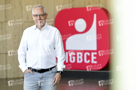 Fototermin mit Michael Vassiliadis in Hannover