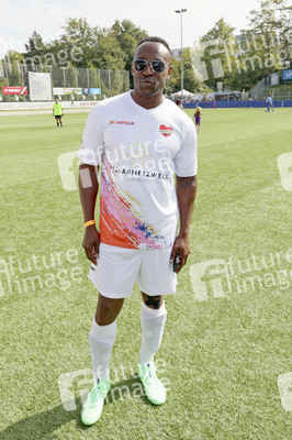 Benefiz-Fußballspiel 'Kicken mit Herz' 2024 in Hamburg