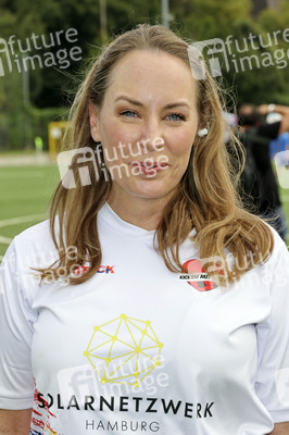 Benefiz-Fußballspiel 'Kicken mit Herz' 2024 in Hamburg