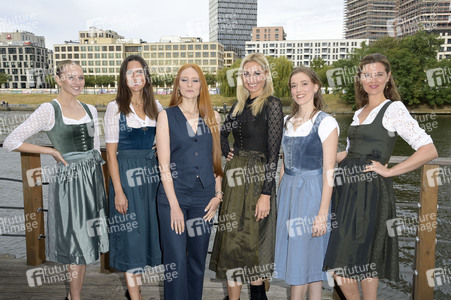 Fair Fashion Modenschau der Angermaier Greenline X Barbara Meier-Kollektion in Berlin