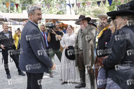 Markus Söder besucht den Cowboy-Club München