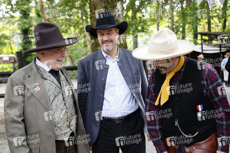 Markus Söder besucht den Cowboy-Club München