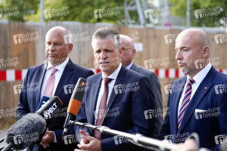 Pressestatement der CDU/CSU nach Beratungen zwischen Ampel, Union und Ländern zur Migrationspolitik in Berlin