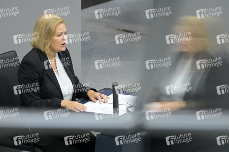 185. Sitzung des Deutschen Bundestages in Berlin