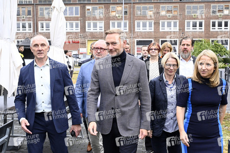 Christian Lindner zu Besuch im ABB-Ausbildungszentrum Berlin-Pankow