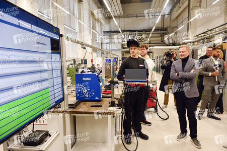 Christian Lindner zu Besuch im ABB-Ausbildungszentrum Berlin-Pankow