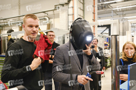 Christian Lindner zu Besuch im ABB-Ausbildungszentrum Berlin-Pankow