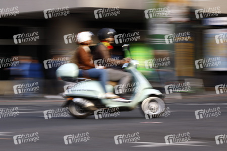 Symbolfoto Vespa