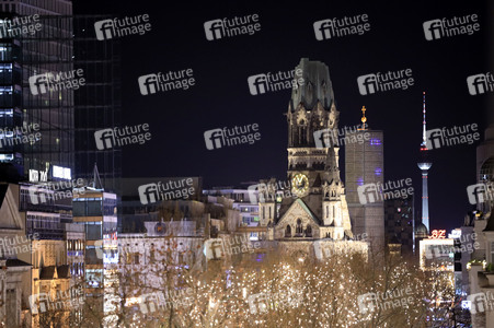 Weihnachtsbeleuchtung am Kudamm in Berlin
