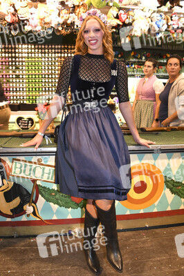 Almauftrieb beim Oktoberfest 2024 in München