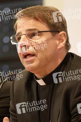 Pressegespräch auf der Herbst-Vollversammlung der Deutschen Bischofskonferenz in Fulda