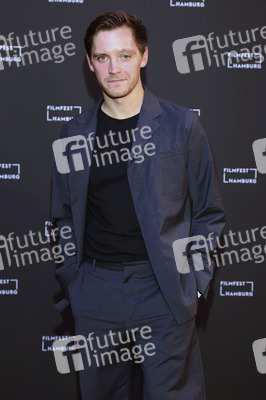 Festivaleröffnung und Filmpremiere 'Könige des Sommers', Filmfest Hamburg 2024