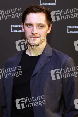 Festivaleröffnung und Filmpremiere 'Könige des Sommers', Filmfest Hamburg 2024