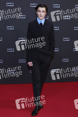Festivaleröffnung und Filmpremiere 'Könige des Sommers', Filmfest Hamburg 2024