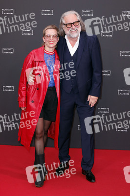 Festivaleröffnung und Filmpremiere 'Könige des Sommers', Filmfest Hamburg 2024