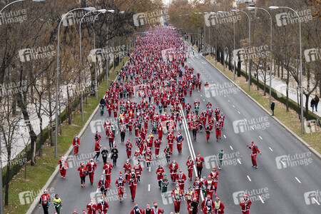 Weihnachtsmann Solidaritätslauf in Madrid