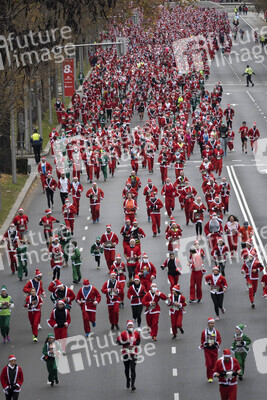 Weihnachtsmann Solidaritätslauf in Madrid