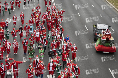 Weihnachtsmann Solidaritätslauf in Madrid