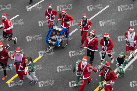 Weihnachtsmann Solidaritätslauf in Madrid