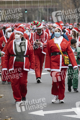 Weihnachtsmann Solidaritätslauf in Madrid