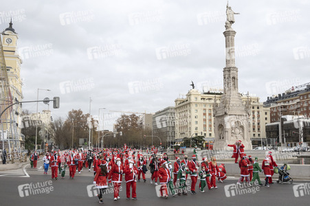 Weihnachtsmann Solidaritätslauf in Madrid