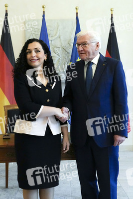 Begrüßung der Präsidentin der Republik Kosovo in Berlin