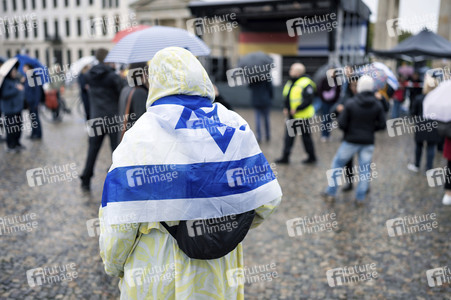 Solidaritätskundgebung für Israel vor dem Brandenburger Tor in Berlin