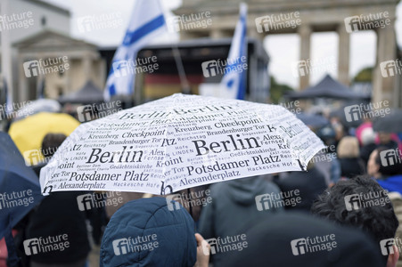 Solidaritätskundgebung für Israel vor dem Brandenburger Tor in Berlin