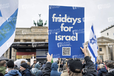 Solidaritätskundgebung für Israel vor dem Brandenburger Tor in Berlin