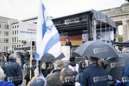Solidaritätskundgebung für Israel vor dem Brandenburger Tor in Berlin