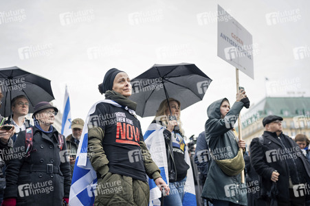 Solidaritätskundgebung für Israel vor dem Brandenburger Tor in Berlin