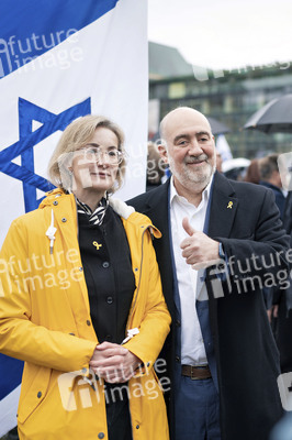 Solidaritätskundgebung für Israel vor dem Brandenburger Tor in Berlin