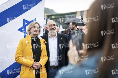 Solidaritätskundgebung für Israel vor dem Brandenburger Tor in Berlin