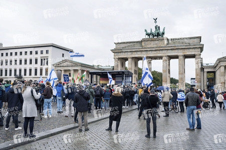 Solidaritätskundgebung für Israel vor dem Brandenburger Tor in Berlin