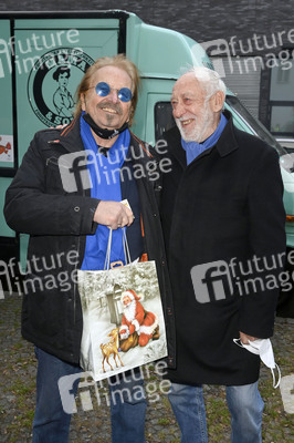 Frank Zander und Prominente unterstützen Caritas-Foodtruck in Berlin