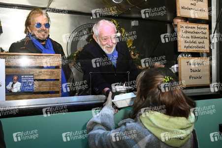 Frank Zander und Prominente unterstützen Caritas-Foodtruck in Berlin