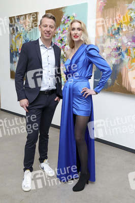 Charity Vernissage von Juliane Golbs in Hamburg