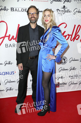 Charity Vernissage von Juliane Golbs in Hamburg