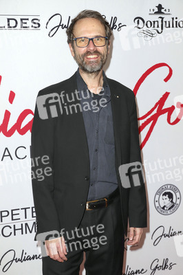 Charity Vernissage von Juliane Golbs in Hamburg