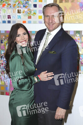 Charity Vernissage von Juliane Golbs in Hamburg
